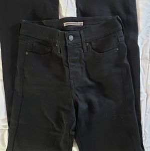 Woman levi bootcut jeans. Size 2